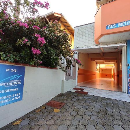 Апартаменти Residencial Medeiros Гуарда-ду-Ембау Екстер'єр фото